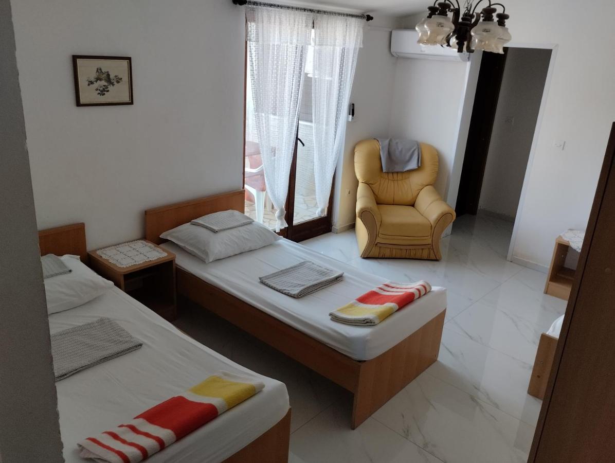 Braco Apartments By The Sea With A Sea View Žaborić Exterior foto